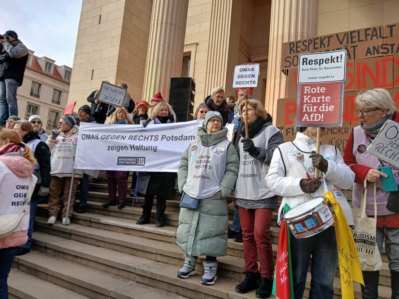 OGR_Potsdam/OgR_Alter_Markt2.jpg - Zum Vergrößern bzw. Öffnen auf Bild klicken